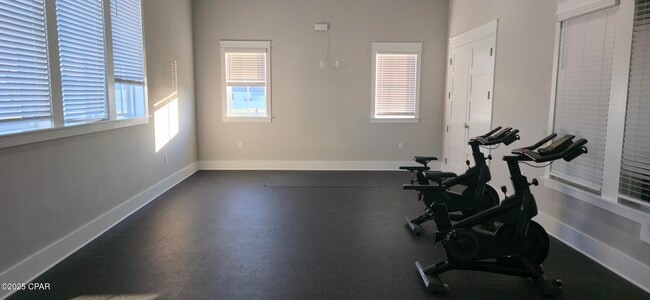 Building Photo - 6472 Slabinski Ln