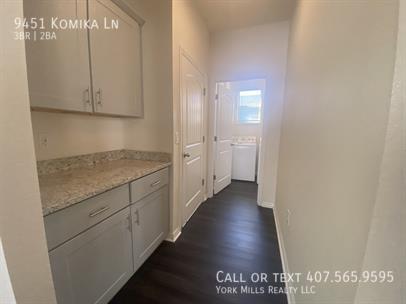 Building Photo - 9451 Komika Ln