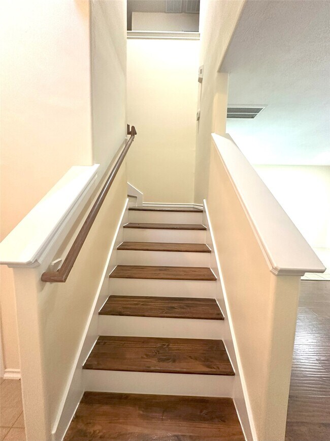 Building Photo - 254 Liriope Ct