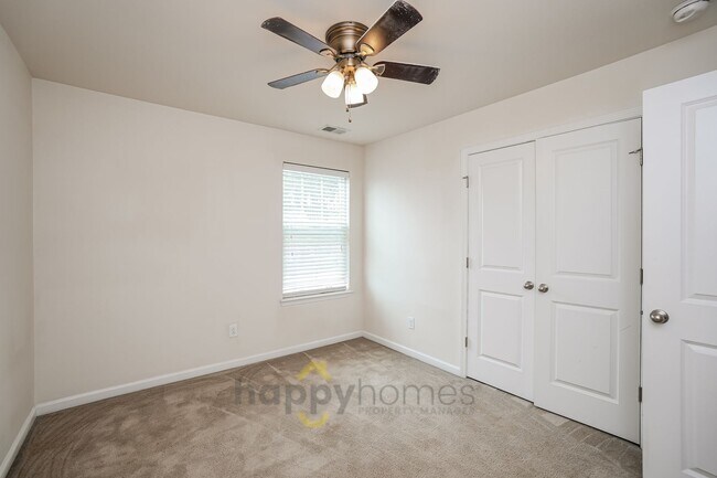 Building Photo - 350 Spectrum Rd