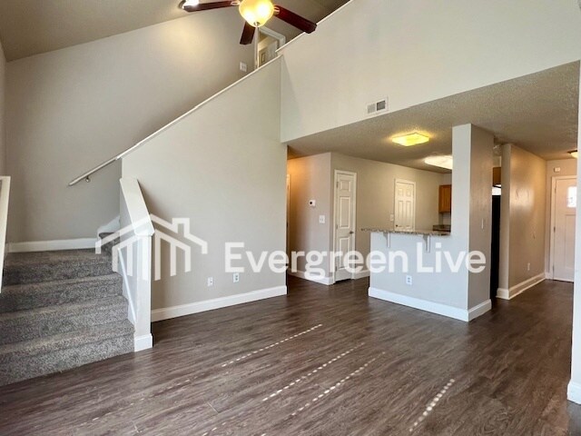 Building Photo - 101 Calla Ct