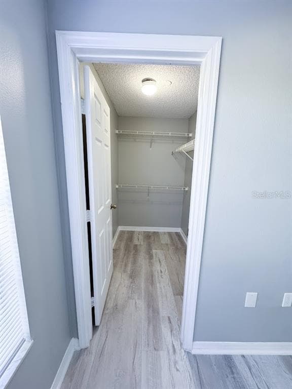 Building Photo - 1919 Summer Club Dr