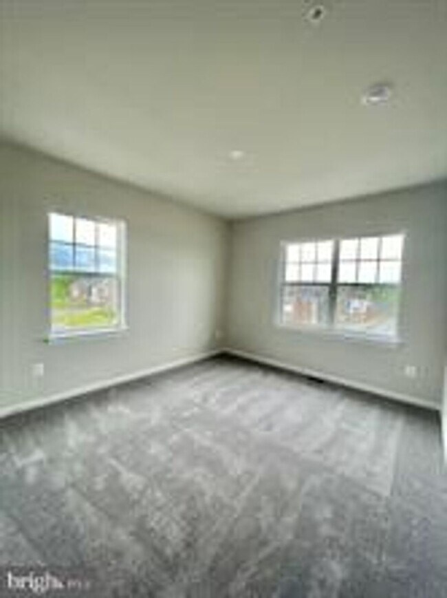 Building Photo - SPACIOUS LUXURY CONDO IN WESTVIEW SOUTH FREDERICK
