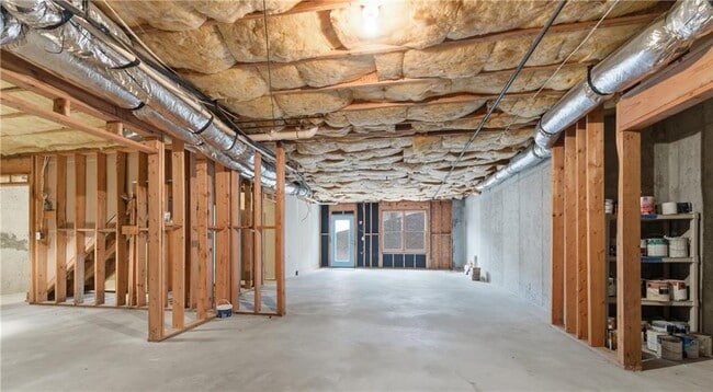 Building Photo - 2570 Wood Creek Ct NE