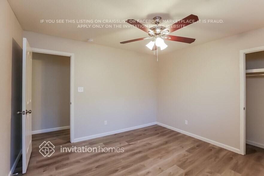 Building Photo - 818 E Ardmore Rd