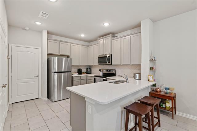 Building Photo - 3540 Cricket Dr