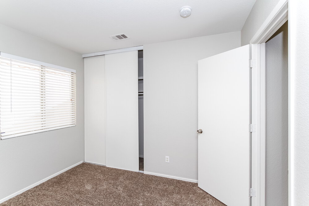 Building Photo - 1024 Sky Forest Dr