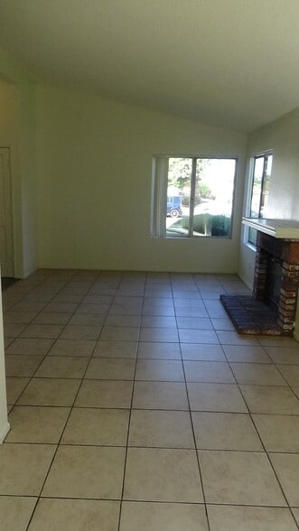 Living Room2 - 725 Summerwood Ln