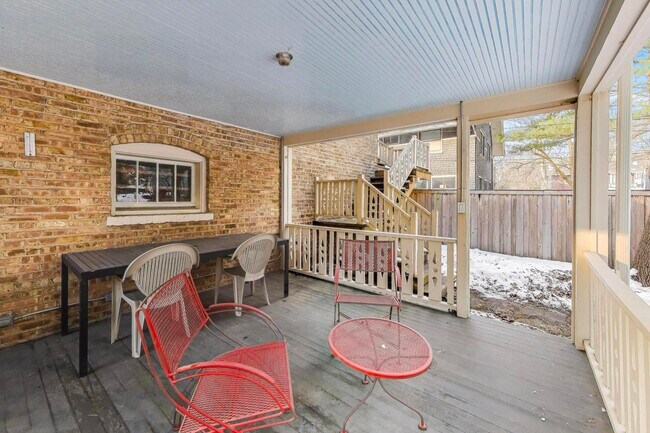 Building Photo - 1632 Wesley Ave