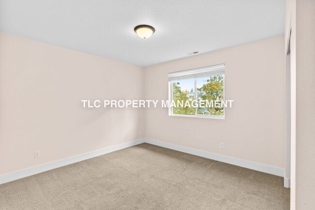 Building Photo - Gorgeous Home for Rent