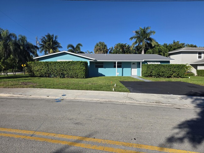 Building Photo - 2645 Old Donald Ross Rd