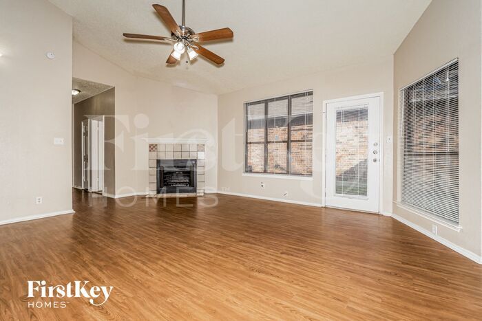 Building Photo - 1113 Sandalwood Ln