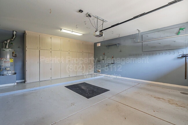 Building Photo - 2078 E Flint St