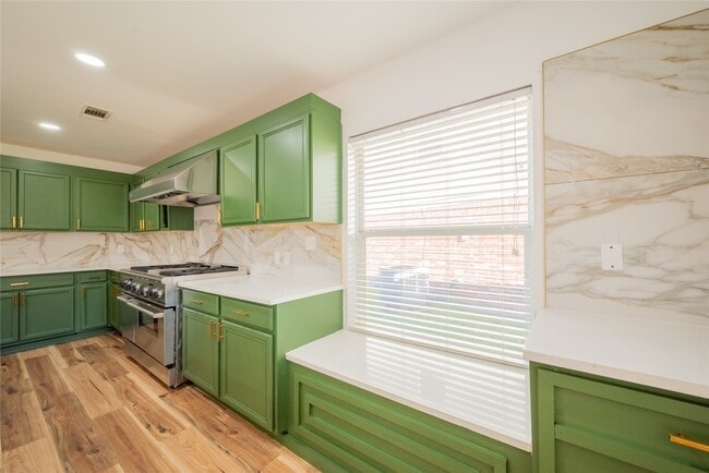 Building Photo - 7246 Wimberly Oaks Ln