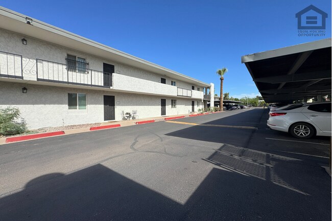 Building Photo - 3313 N 68th St