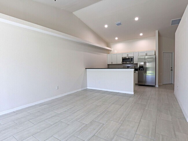Building Photo - Cape Coral 826