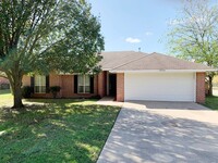 Building Photo - Beautiful 3 Bedroom, 2 Bath Home in Flint!