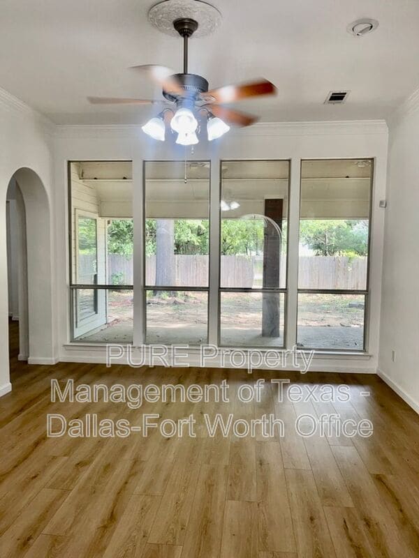 Building Photo - 3507 Blue Forest Dr