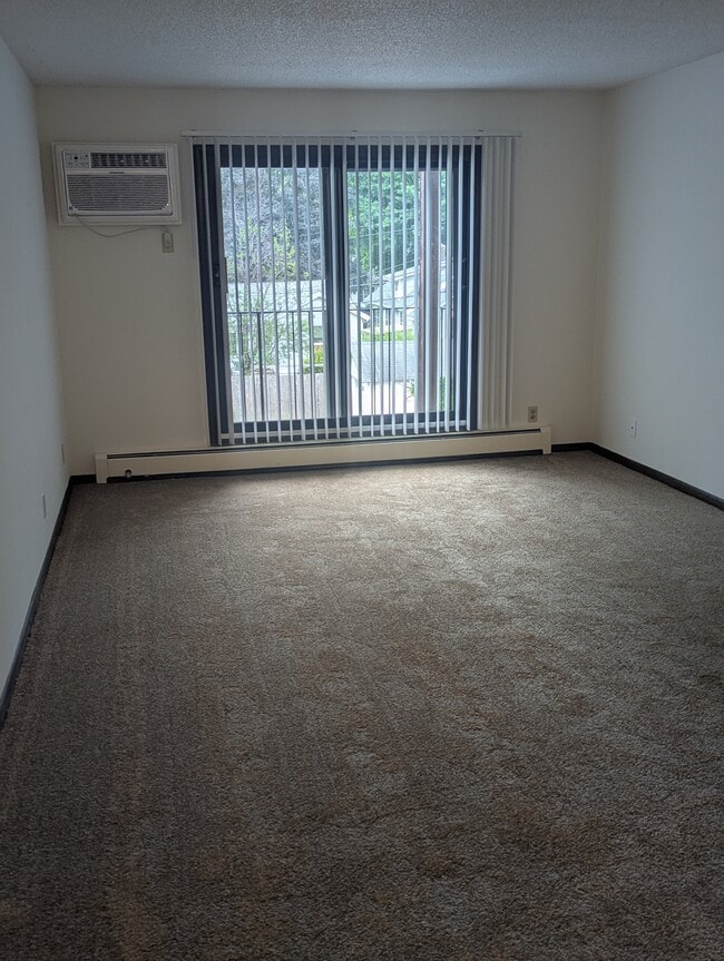 Building Photo - Wright Way Property
