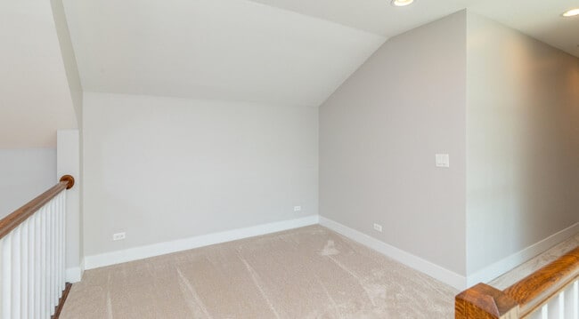 Building Photo - 2639 N Wayne Ave