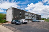 Building Photo - 2008 W Plum St