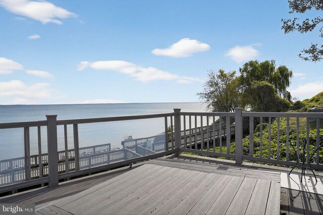 Building Photo - 7523 B St