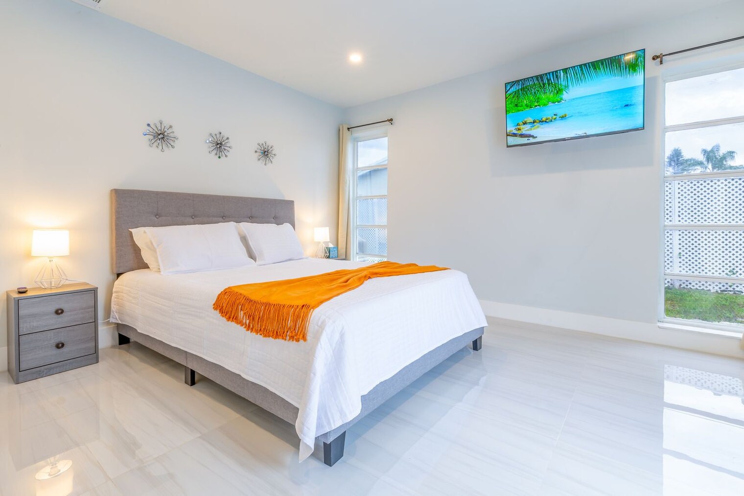 Building Photo - 6466 NW 20th St