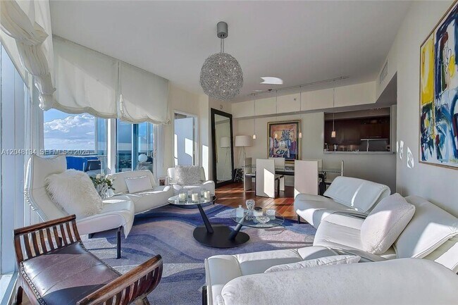 Building Photo - 333 Las Olas Way