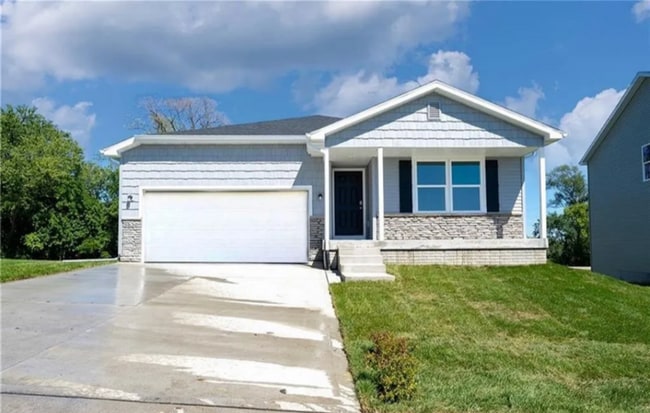 Primary Photo - 5630 Brookview Ave
