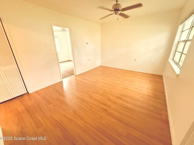 Building Photo - 765 Sara Jane Ln