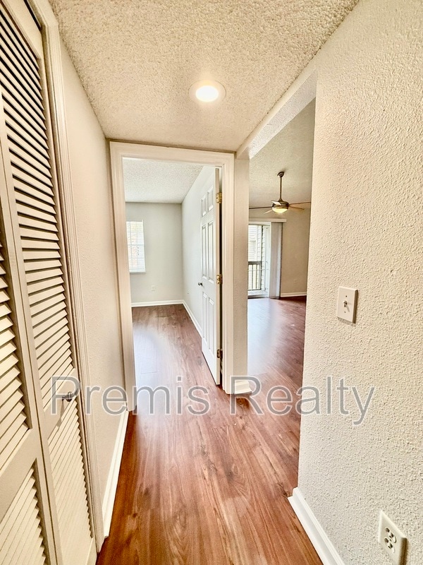 Building Photo - 2500 Winding Creek Blvd