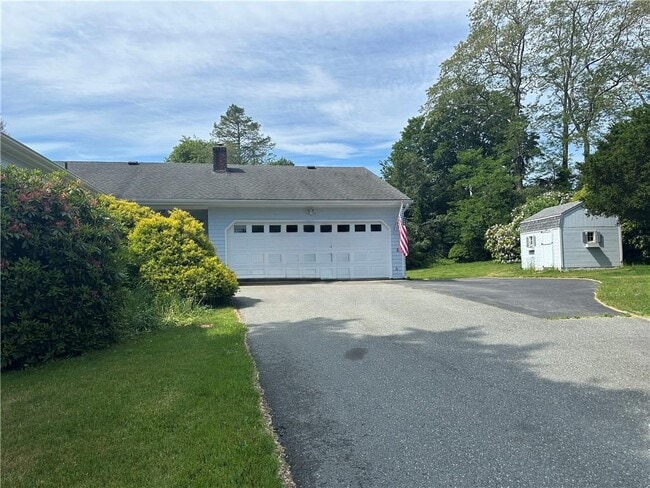 Building Photo - 41 Woodland Dr