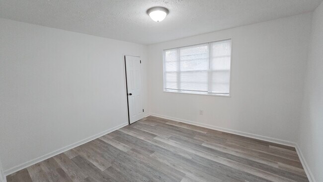 Building Photo - Monetta Apartments