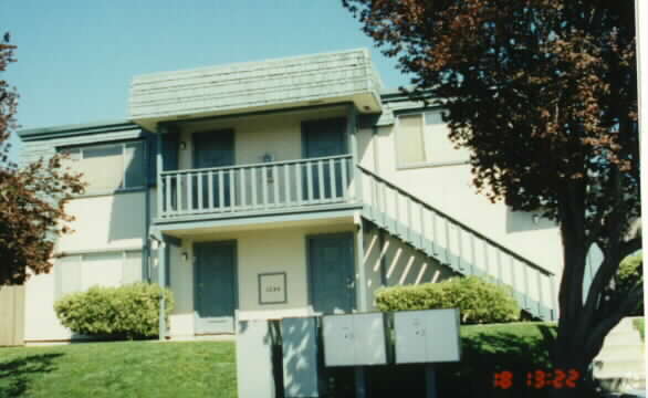 Primary Photo - 1244 Quincy Dr