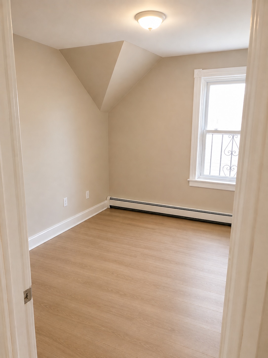 Building Photo - 748 Atwells Ave