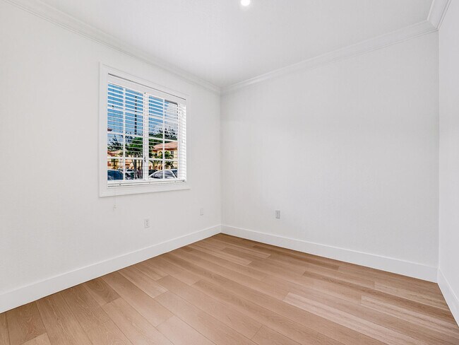 Building Photo - 11475 NW 94th Pl