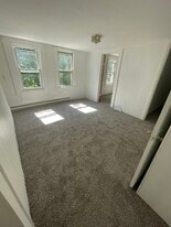 Building Photo - 403 Riverside Dr