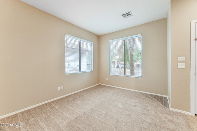 Building Photo - 3075 W Yellow Peak Dr