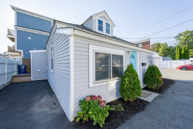 Building Photo - 1 Avalon St