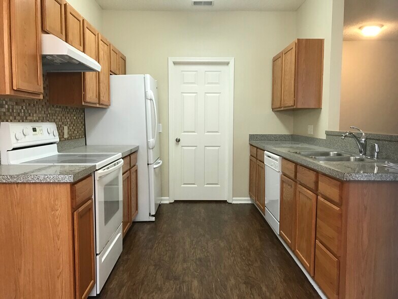 Building Photo - 213 Antigua Pl