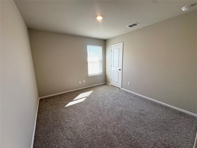 Building Photo - 533 Crestridge Dr N