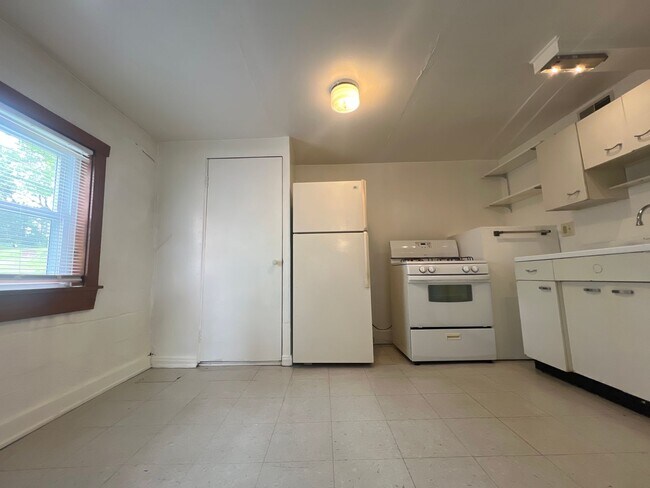 Building Photo - 226/228 Belmar Avenue