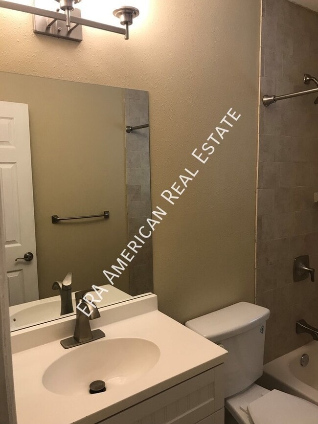 Building Photo - 507 Fir Ave