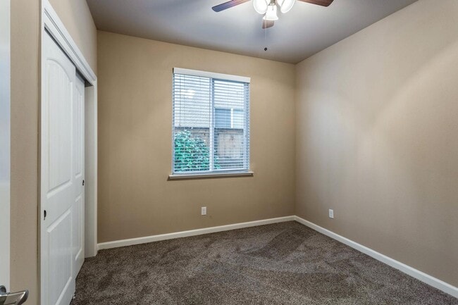 Building Photo - Great Harlan Ranch Home! Don't miss out! It won't last long!