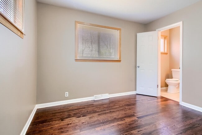 Building Photo - 3084 W Chenango Ave