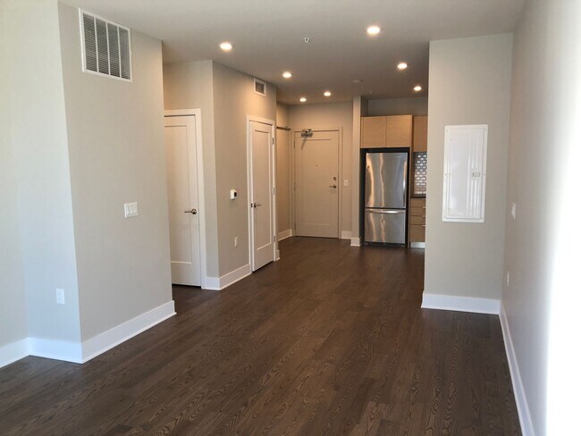 Building Photo - When Style and Location Matter!