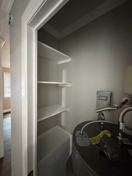 Building Photo - 5618 Madonna Cir