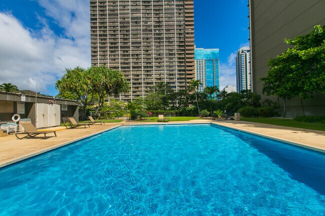 Building Photo - 55 S Kukui St
