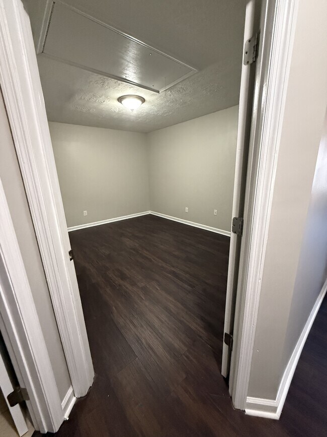 Building Photo - 4304 E Barcelona Way