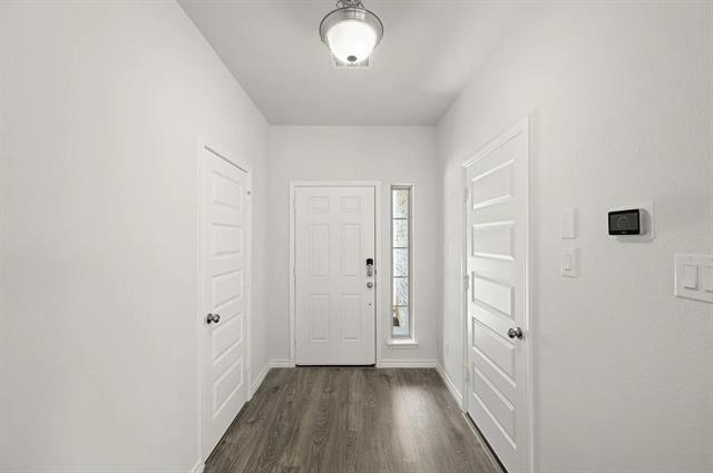 Building Photo - 402 Saddle Ln